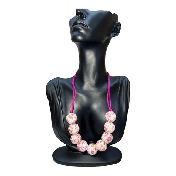 KIDS ADJUSTABLE NYLON CORD‎ NECKLACE WITH BEADS - Picture 1 of 5